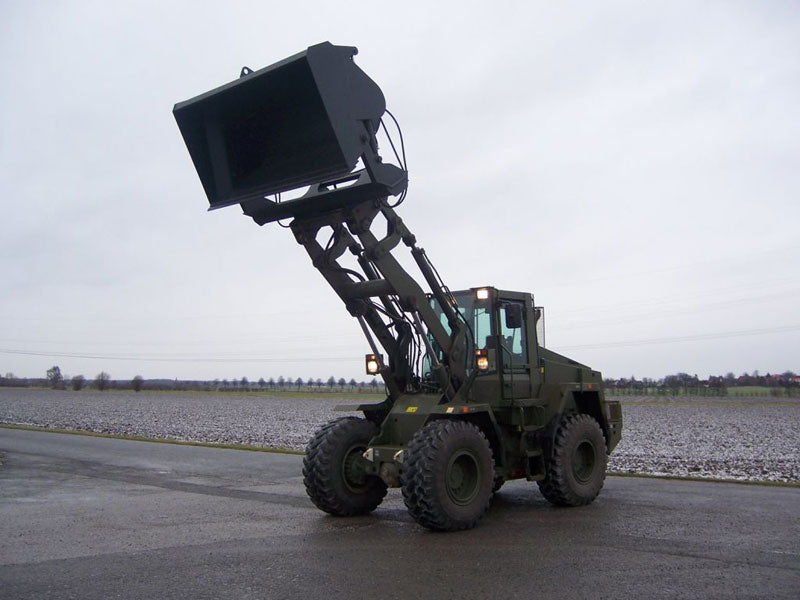 High Tip Bucket – Brian Scott Engineering