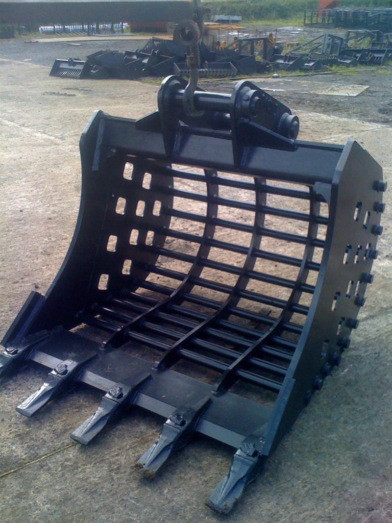 Riddle Bucket – Brian Scott Engineering